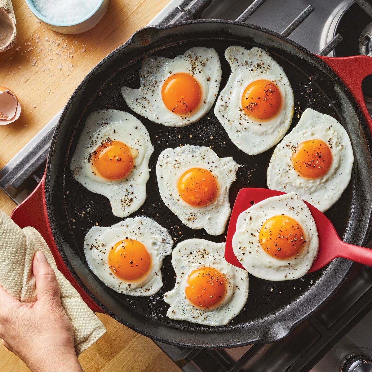 Square-48877_RR_RR4_14inFrypan_Red_FriedEgg_H